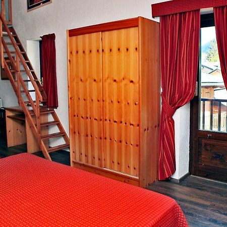 Albergo Le Marmotte Pré-Saint-Didier Exteriör bild