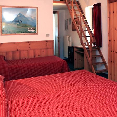 Albergo Le Marmotte Pré-Saint-Didier Exteriör bild