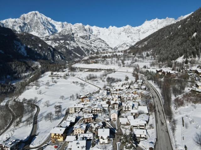 Albergo Le Marmotte Pré-Saint-Didier Exteriör bild
