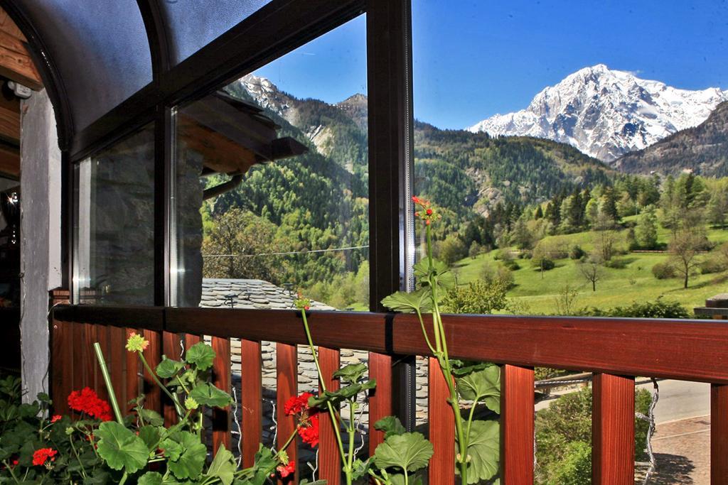 Albergo Le Marmotte Pré-Saint-Didier Exteriör bild